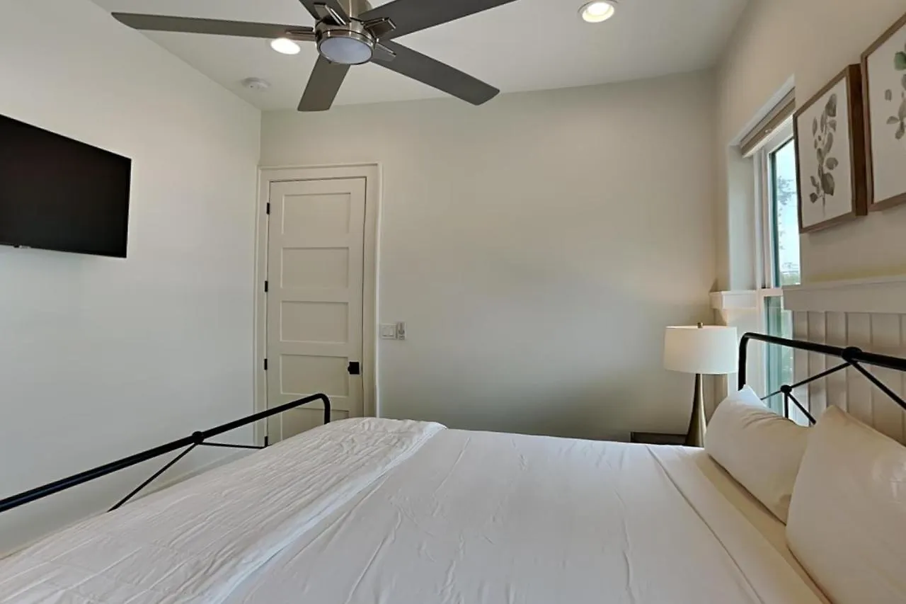 Seaglass And Sunset Panama City Beach Holiday home